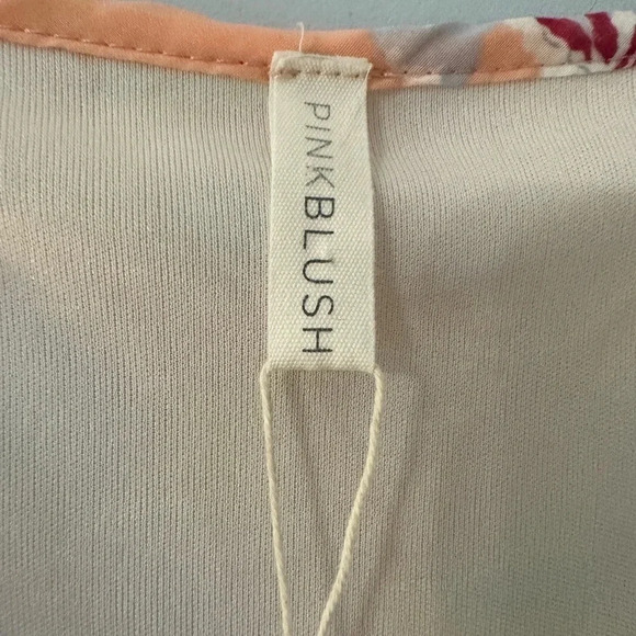 Pink Blush Floral Dress Size Medium Knee Length Flowy Lines Pastel Beachy - Picture 2 of 7